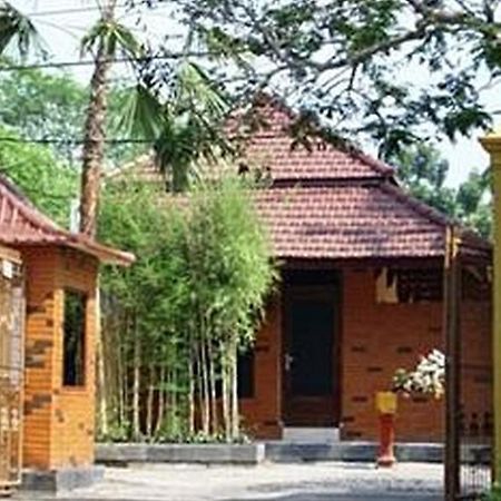 โรงแรมเซนดราวาสีห์ เจมเบอร์ ภายนอก รูปภาพ